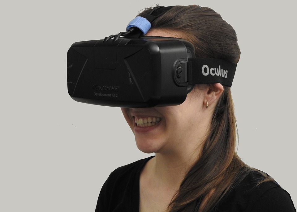 woman using VR